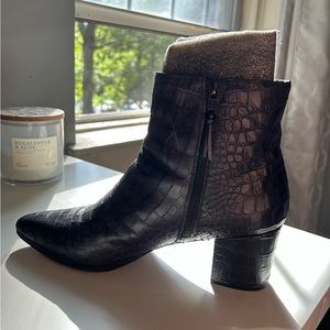 Sam Edelman black leather booties